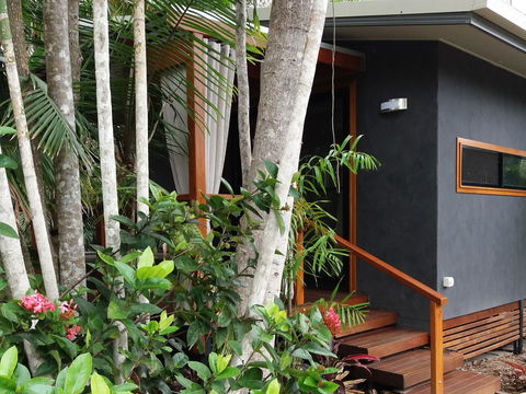 Forest Lodge: Little Villa - VIC Tourism 0