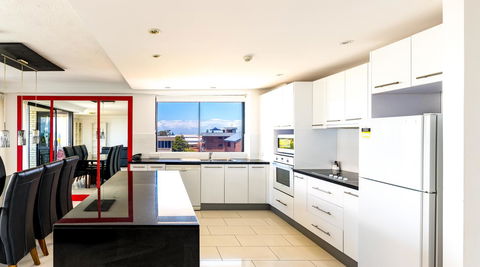 Burgess @ Kings Beach Apartments - VIC Tourism 13