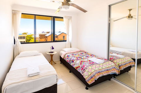 Burgess @ Kings Beach Apartments - VIC Tourism 18