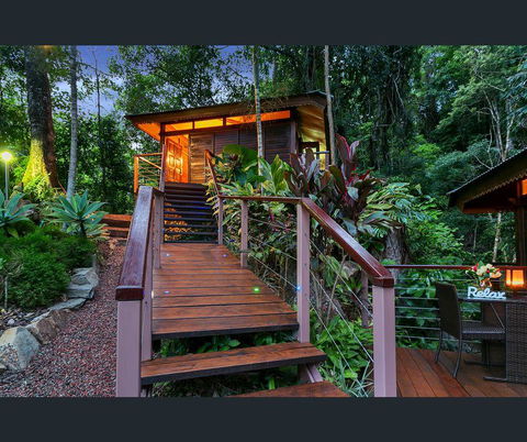 Cairns Rainforest Retreat - VIC Tourism 13