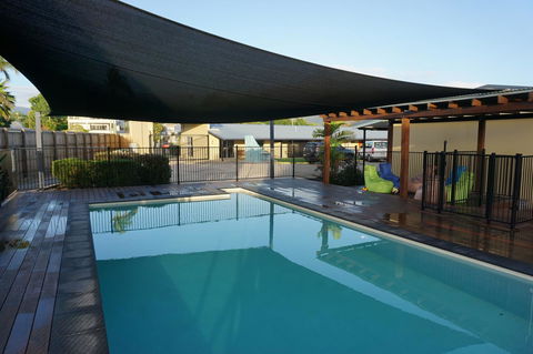 YAL Cairns - A Motel That Makes A Difference - VIC Tourism 28