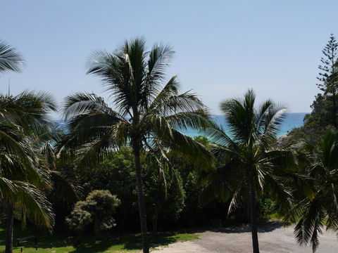 Cylinder Beach Mooloomba Unit 3 - VIC Tourism 12