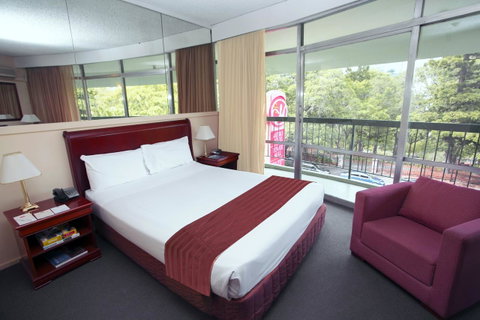 Madison Tower Mill Hotel - VIC Tourism 4