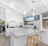 Beautiful Home- Walk to Beach-Short drive to Noosa - VIC Tourism