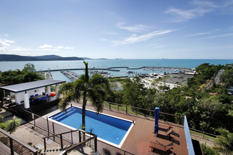 Nautilus On The Hill - Airlie Beach - VIC Tourism 41