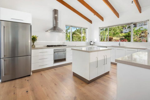 Nautilus On The Hill - Airlie Beach - VIC Tourism 27