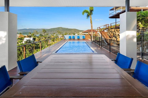 Nautilus On The Hill - Airlie Beach - VIC Tourism 39