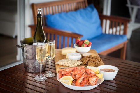 Nautilus On The Hill - Airlie Beach - VIC Tourism 15