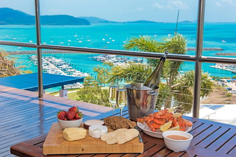Nautilus On The Hill - Airlie Beach - VIC Tourism 2