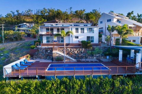 Nautilus On The Hill - Airlie Beach - VIC Tourism 18