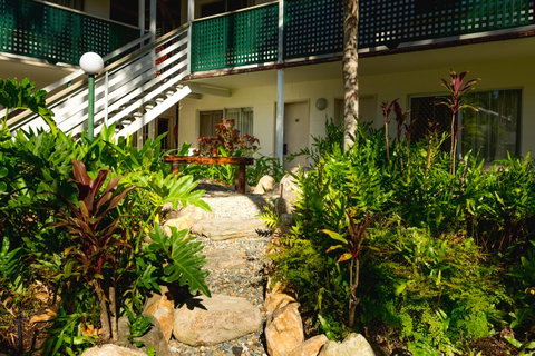 Cairns Colonial Club Resort - VIC Tourism 43