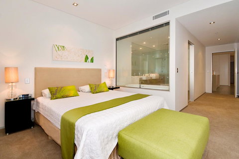 Ambience On Burleigh Beach - VIC Tourism 26