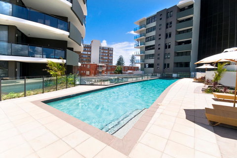 Ambience On Burleigh Beach - VIC Tourism 3