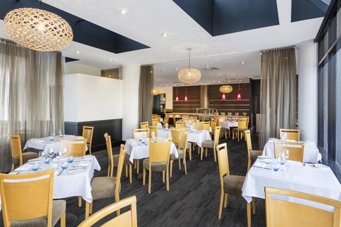 Hotel Grand Chancellor Brisbane - VIC Tourism 9