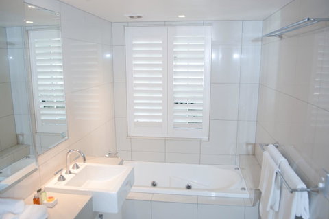 Oxygen Apartments - VIC Tourism 25