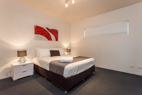 Oxygen Apartments - VIC Tourism 22