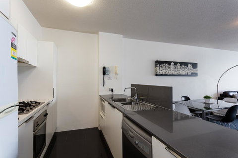 Oxygen Apartments - VIC Tourism 11