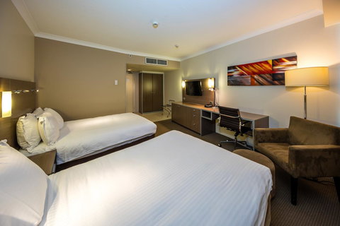 DoubleTree By Hilton Cairns - VIC Tourism 12