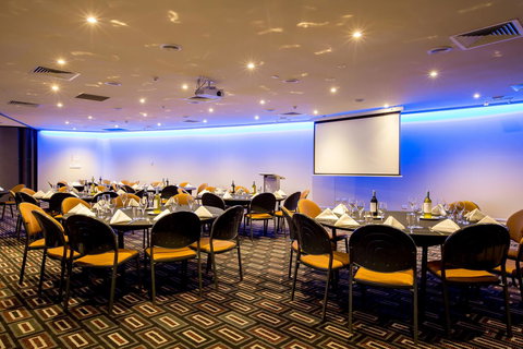 DoubleTree By Hilton Cairns - VIC Tourism 37