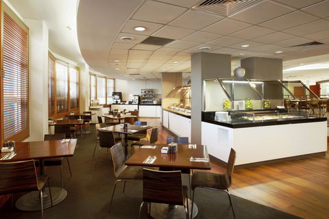 DoubleTree By Hilton Cairns - VIC Tourism 9