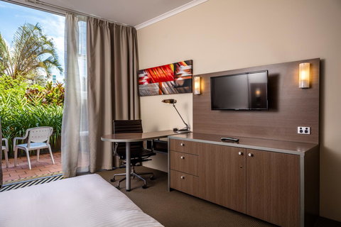 DoubleTree By Hilton Cairns - VIC Tourism 33
