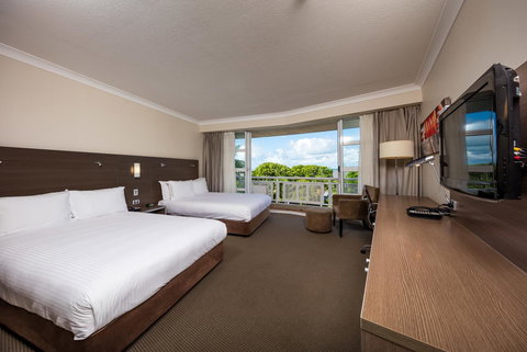 DoubleTree By Hilton Cairns - VIC Tourism 30