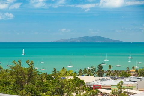 Azure Sea Whitsunday Resort - VIC Tourism 39