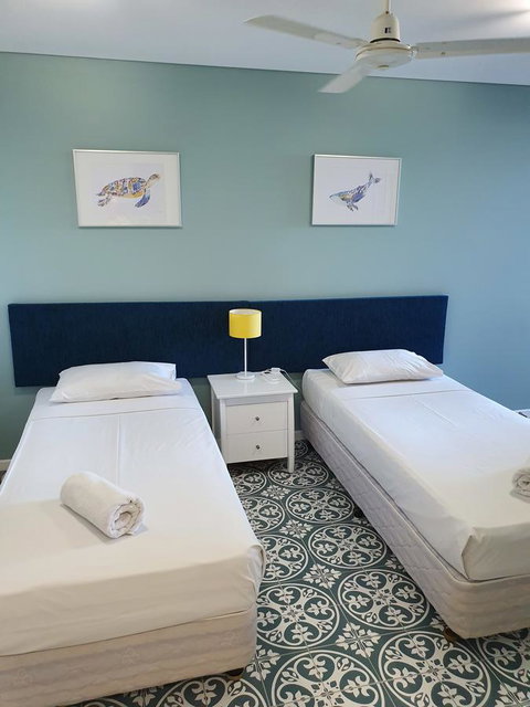 Azure Sea Whitsunday Resort - VIC Tourism 1