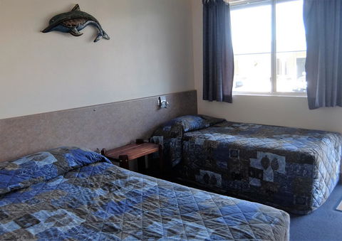 Nanango Star Motel - VIC Tourism 24