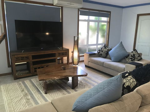 Taj On Byrnes - Private Luxury Apartment Mareeba - VIC Tourism 5