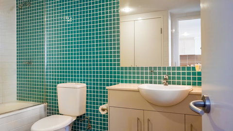 Swell Resort Burleigh Heads - VIC Tourism 41