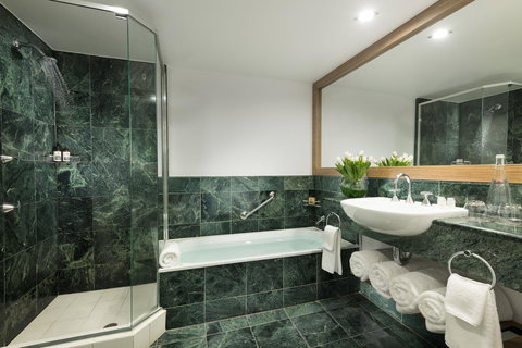 Sofitel Gold Coast Broadbeach - VIC Tourism 2