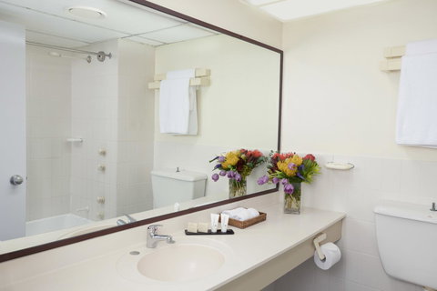 The Benson Hotel - VIC Tourism 14