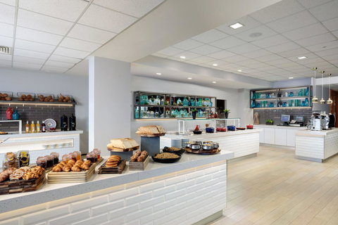 The Benson Hotel - VIC Tourism 8