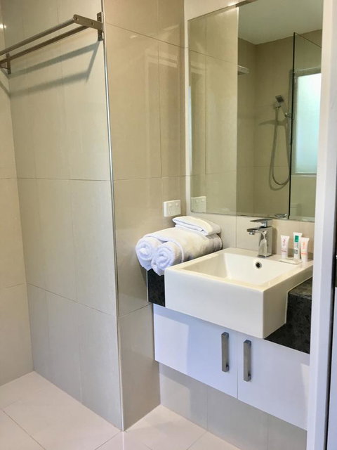 CHA Private Apts Diamond Beach - VIC Tourism 13