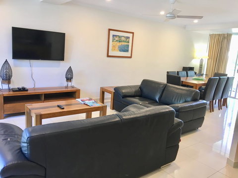 CHA Private Apts Diamond Beach - VIC Tourism 12