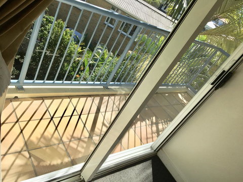 CHA Private Apts Diamond Beach - VIC Tourism 8