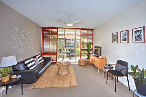 Surf Dance Apartments - VIC Tourism 10