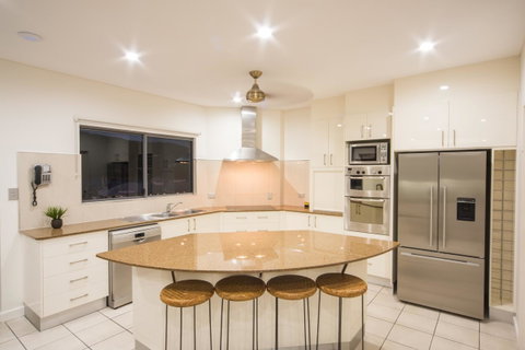Portside Whitsunday Luxury Holiday Apartments - VIC Tourism 25