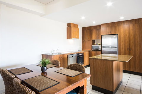 Portside Whitsunday Luxury Holiday Apartments - VIC Tourism 12