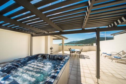 Portside Whitsunday Luxury Holiday Apartments - VIC Tourism 9