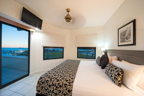 Portside Whitsunday Luxury Holiday Apartments - VIC Tourism 23