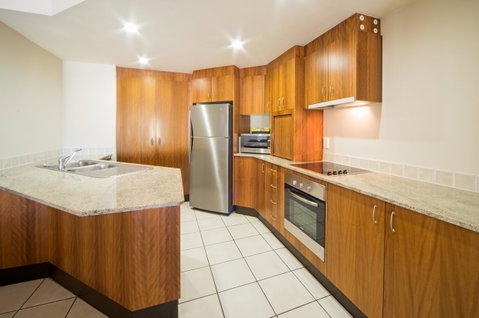 Portside Whitsunday Luxury Holiday Apartments - VIC Tourism 8