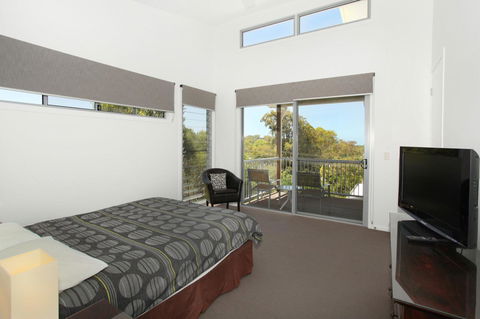 224 Centenary Heights Road Coolum Beach, 500 Dollar Bond, Linen Included - VIC Tourism 12
