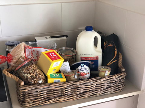 Hollow Tree Farm - VIC Tourism 6