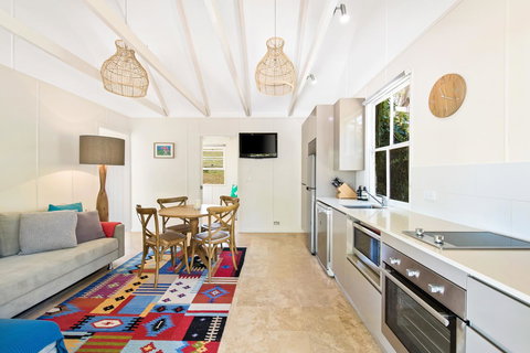 Hollow Tree Farm - VIC Tourism 12