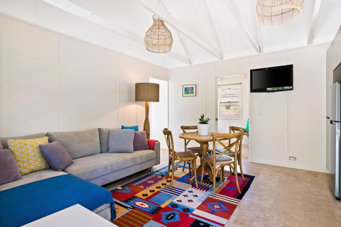 Hollow Tree Farm - VIC Tourism 11