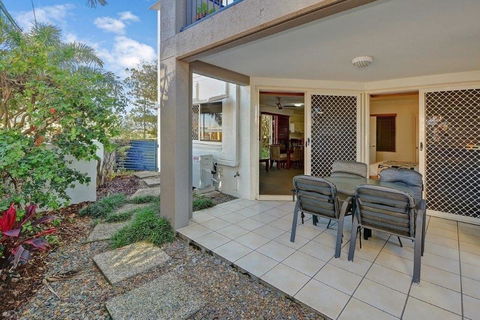 Raffles Mooloolaba - VIC Tourism 7