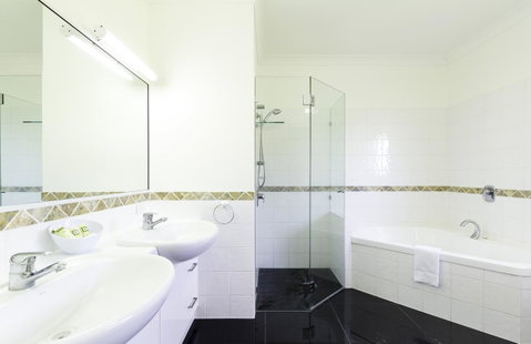Toscana Village Resort - VIC Tourism 28