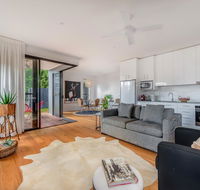 Sam's Buderim Mountain Guest House - VIC Tourism